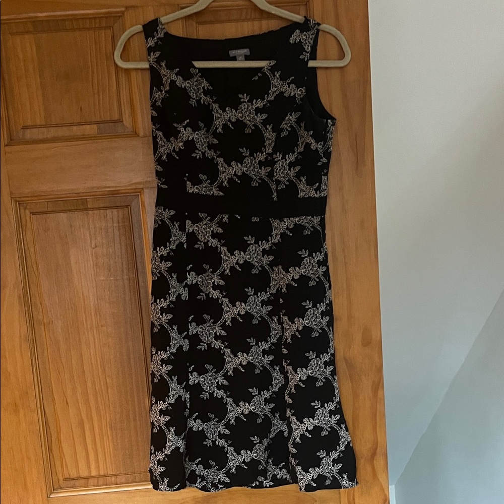 Black dress with pattern